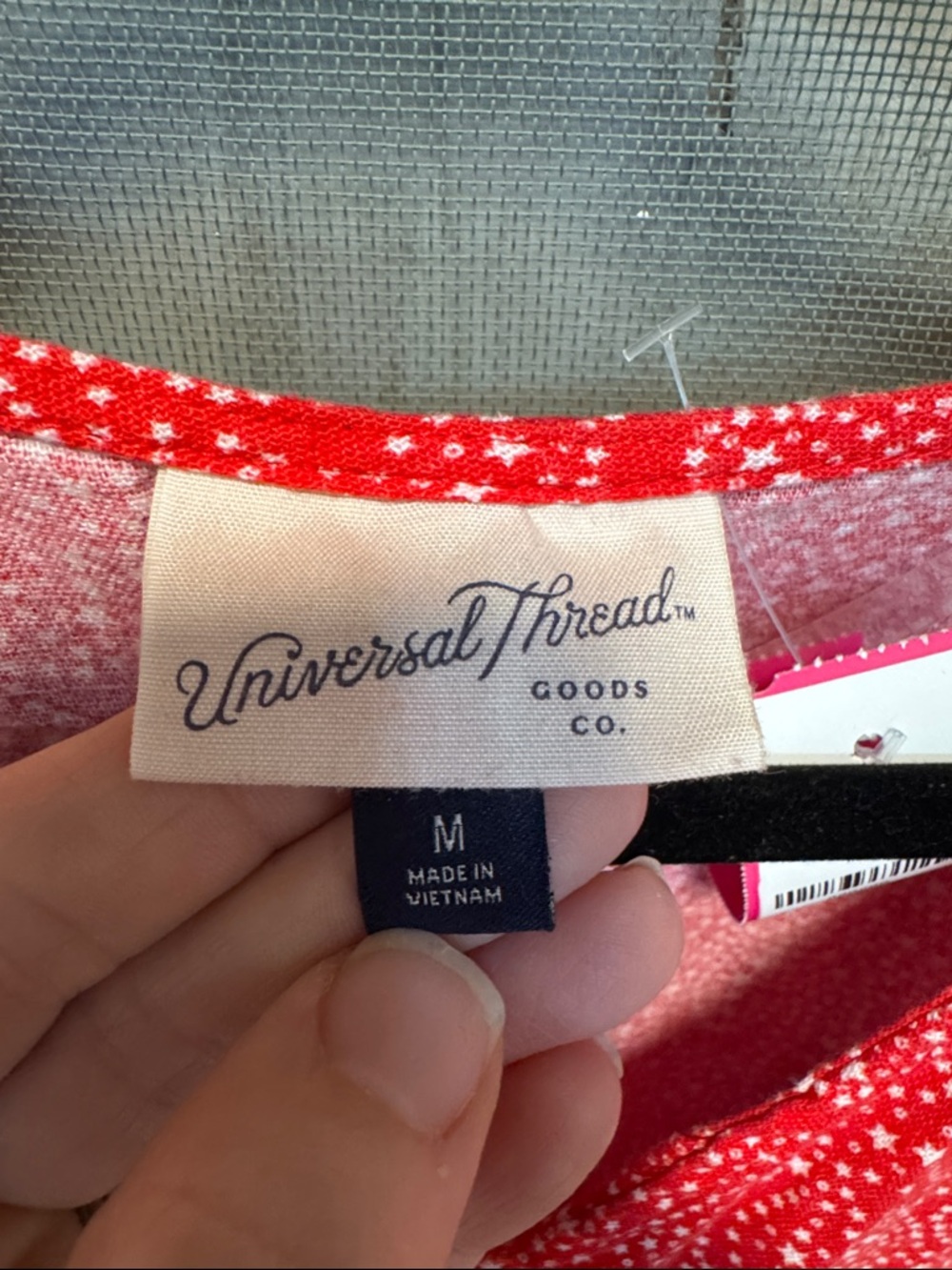 Universal Thread Red Button-Front V-Neck Tunic Medium - Picture 3 of 4